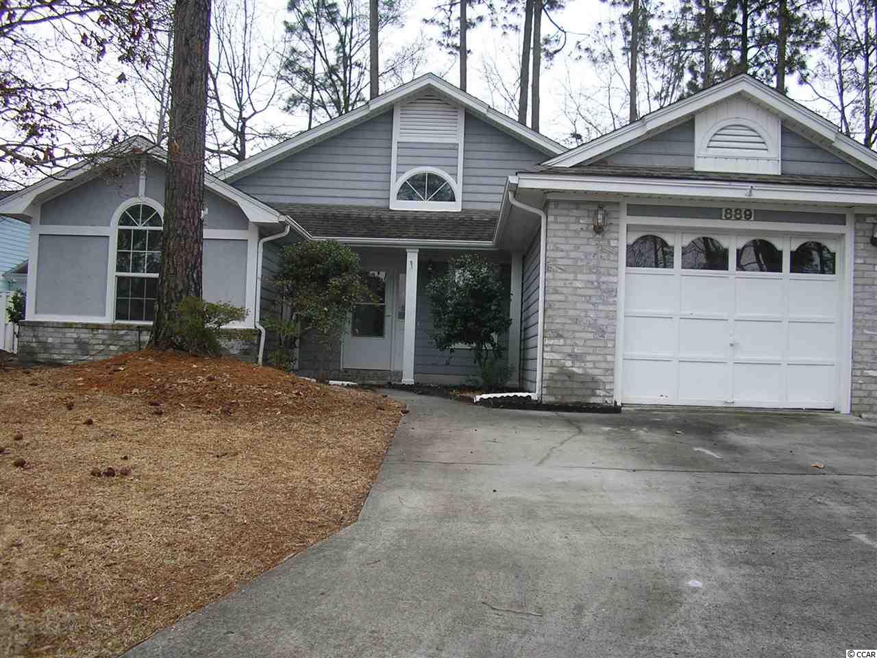 889 Knoll Dr. Little River, SC 29566