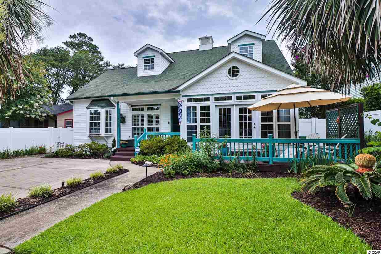 1906 Havens Dr.