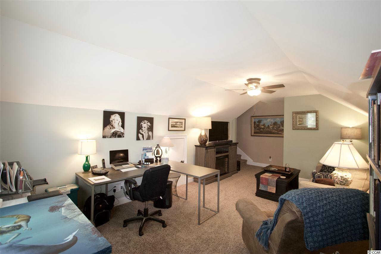 596 Woody Point Dr.