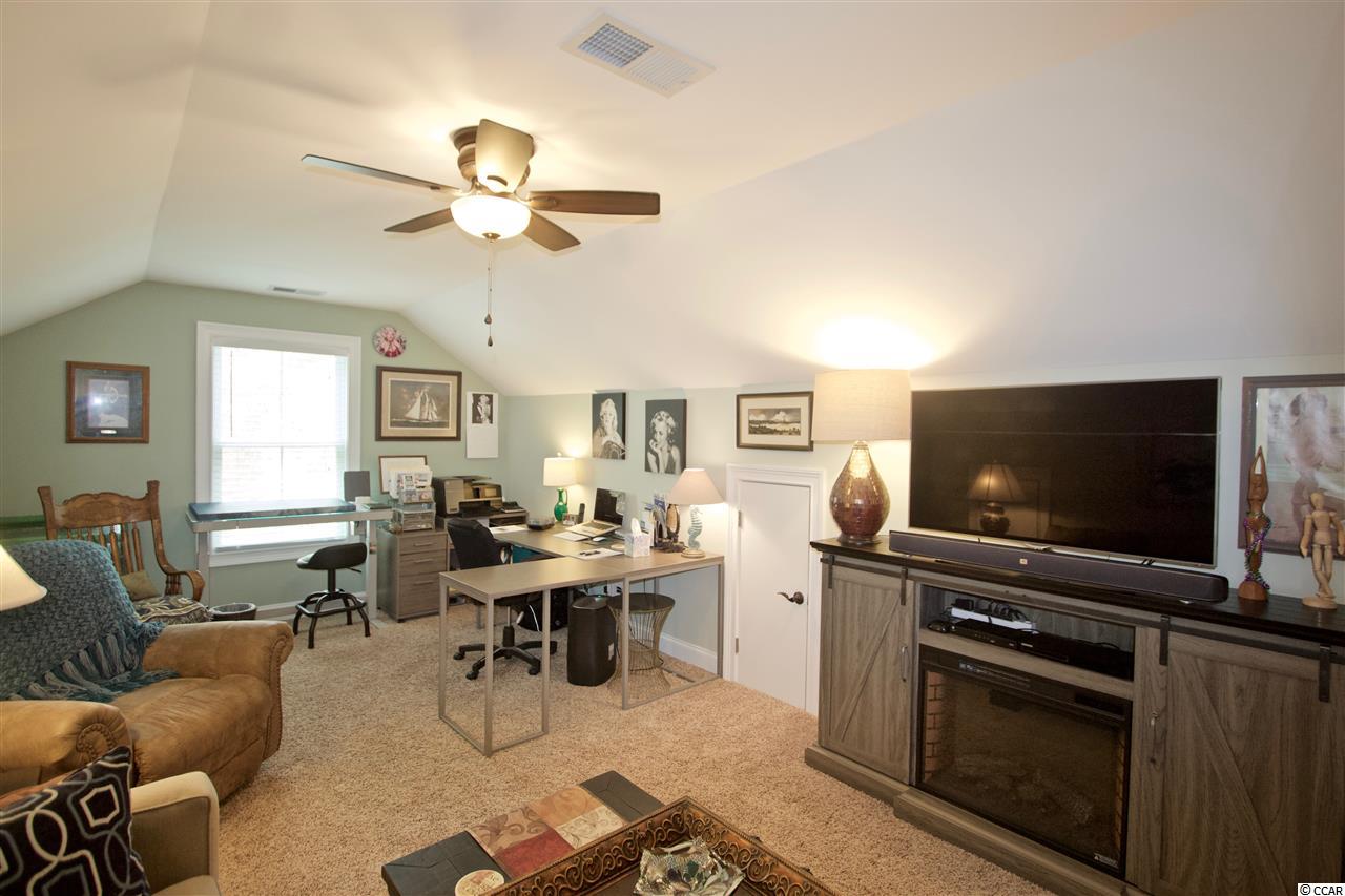 596 Woody Point Dr.