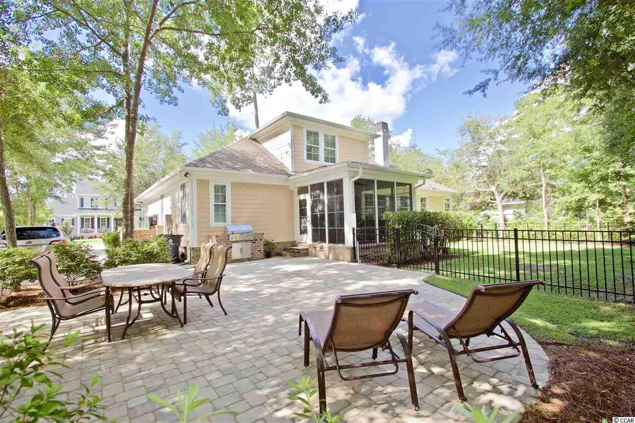 596 Woody Point Dr.