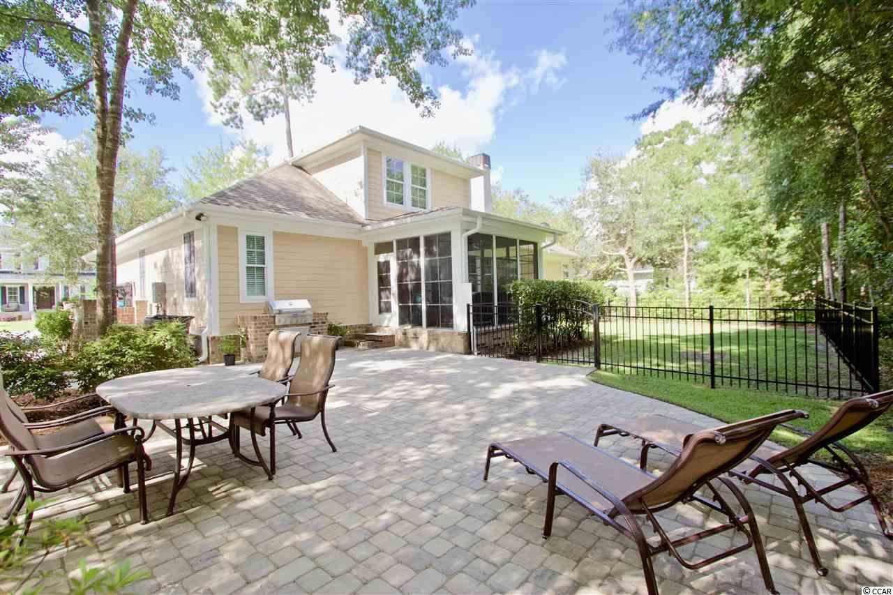 596 Woody Point Dr.