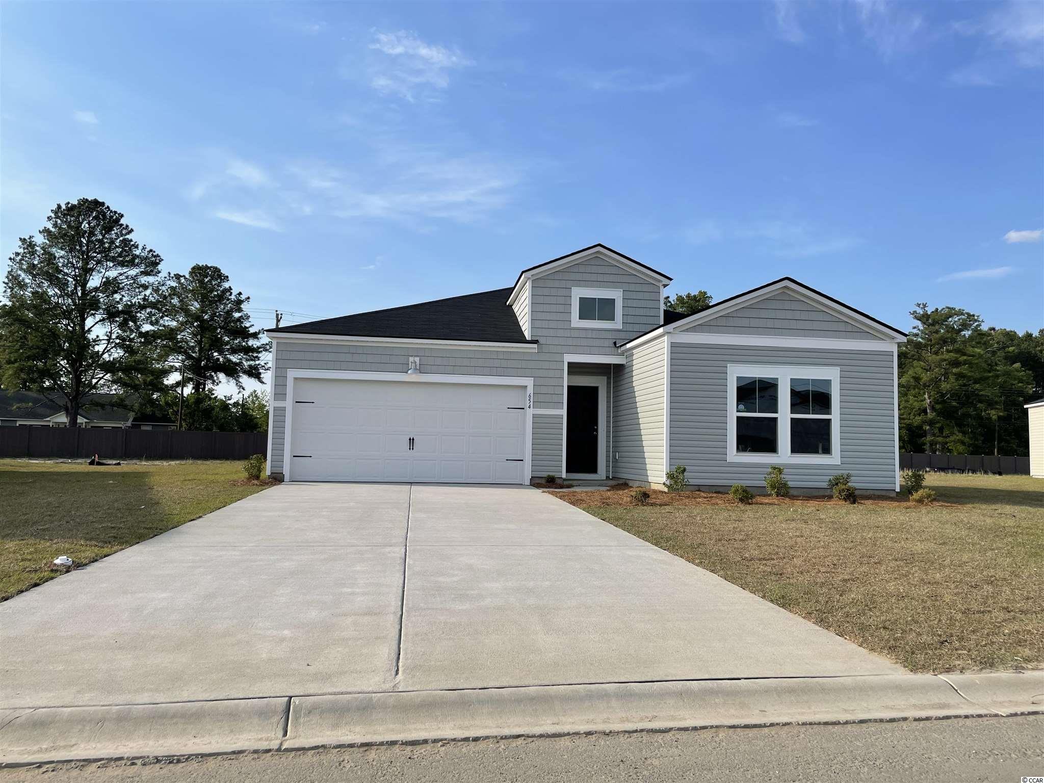 654 Watercliff Dr. Longs, SC 29568