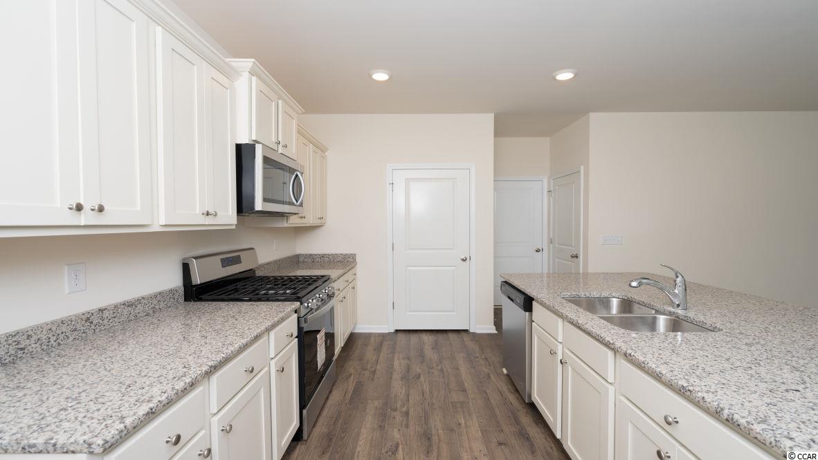400 Emery Oak Dr. Murrells Inlet, SC 29576