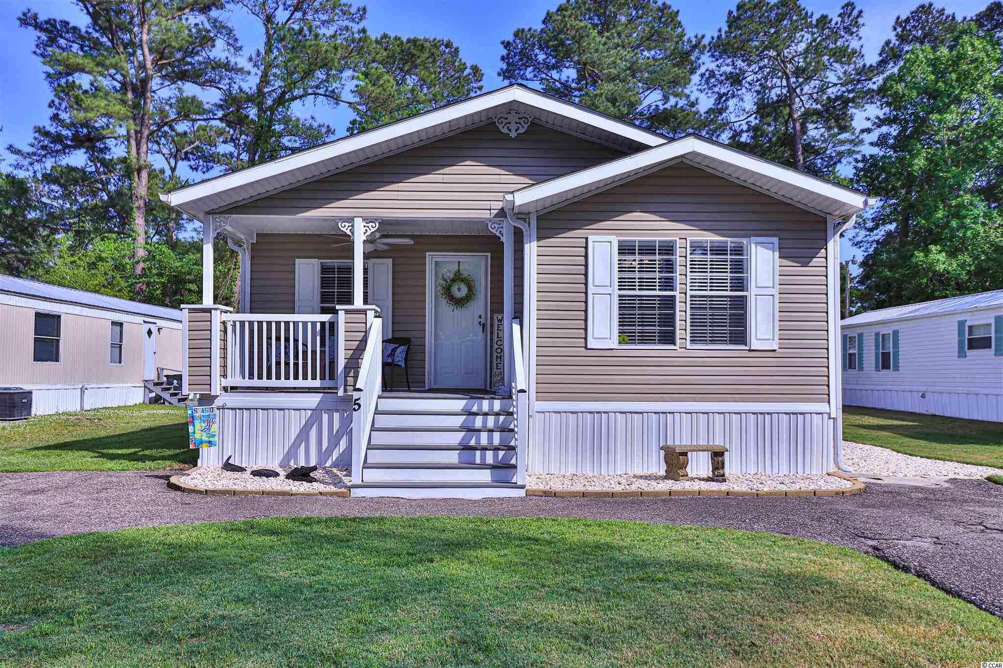 5 Topsail Ln.
