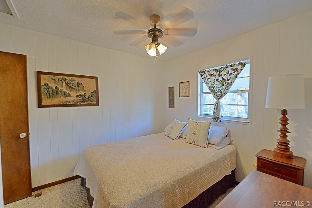 Listing photo id 29 for 3583 Lazy River Drive