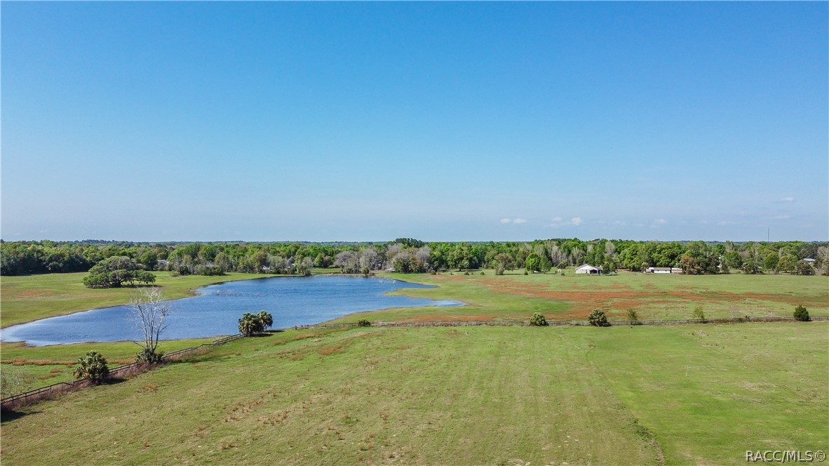 Listing photo id 7 for 6801 Dunnellon Road