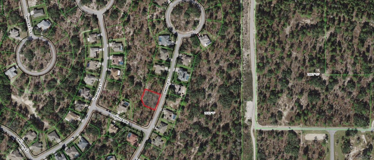 Great location in SugarMill Woods, Homosassa FL. Make this your next home or investment in this fast growing community.