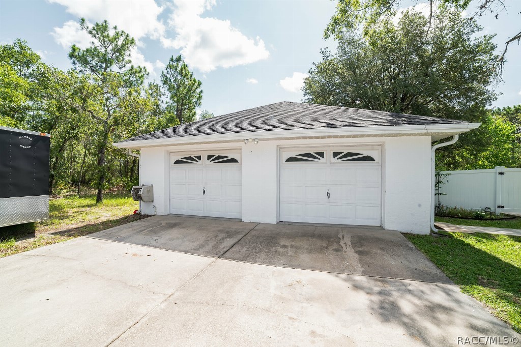 Listing photo id 22 for 4957 Redcloud Drive