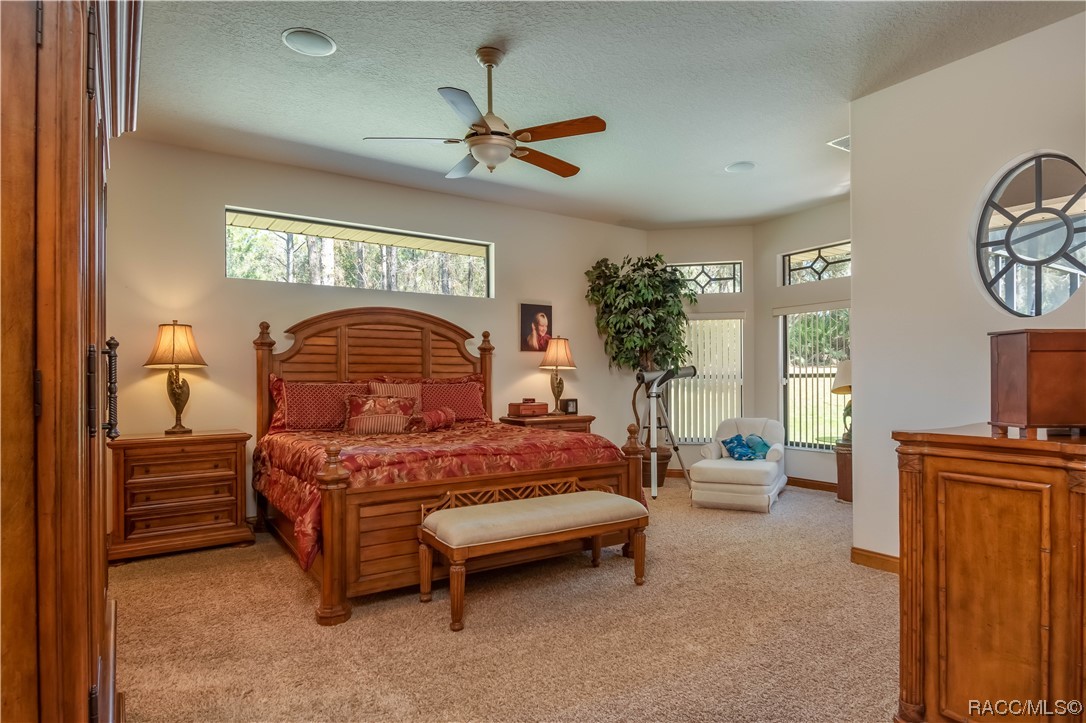 Listing photo id 13 for 5031 Crossgate Point