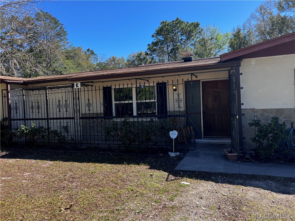 Full fenced .66 acre yard with lots of room for all of your toys. This 3 bedroom 2 bath home offers a living, dining and bonus room. This house has a newer roof (2011) solar panels (2016) storage shed (2013) windows replaced (2020), the hot water heater and a Eco Probiotic whole house filtration system recently installed. Due to the solar panels the monthly electricity bill is under $20. 
Zoned Professional Services Office/District, some business can be operated from the home, check with zoning to make sure.