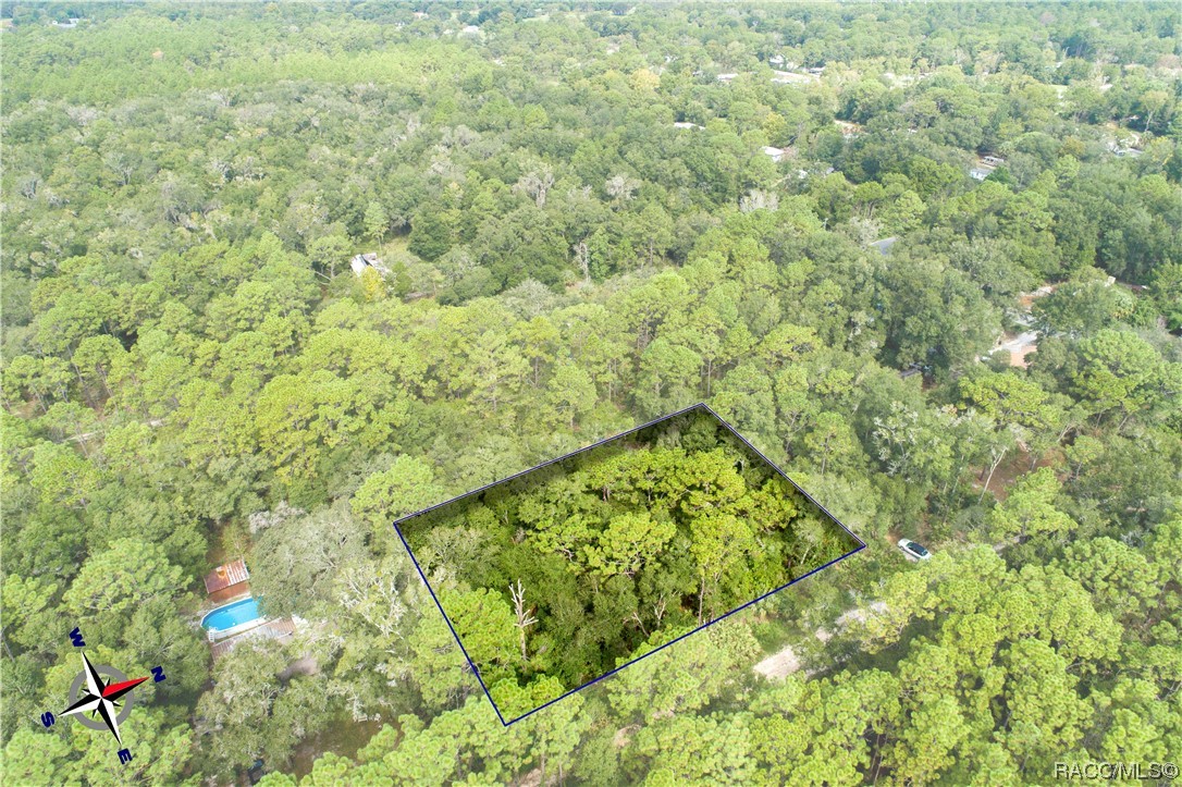 Nestled in a quiet neighborhood, this .66 acre, super flat lot is ready for your new home or mobile home. It is located in a non HOA, no deed restrictions community.  Just minuted from downtown Crystal River you will be close to schools, shopping, golf courses, libraries, Gulf access and everything the Nature Coast has to offer. Embrace the potential of this well-situated lot.  MLS 826602 which partially backs up to this lot is also available.