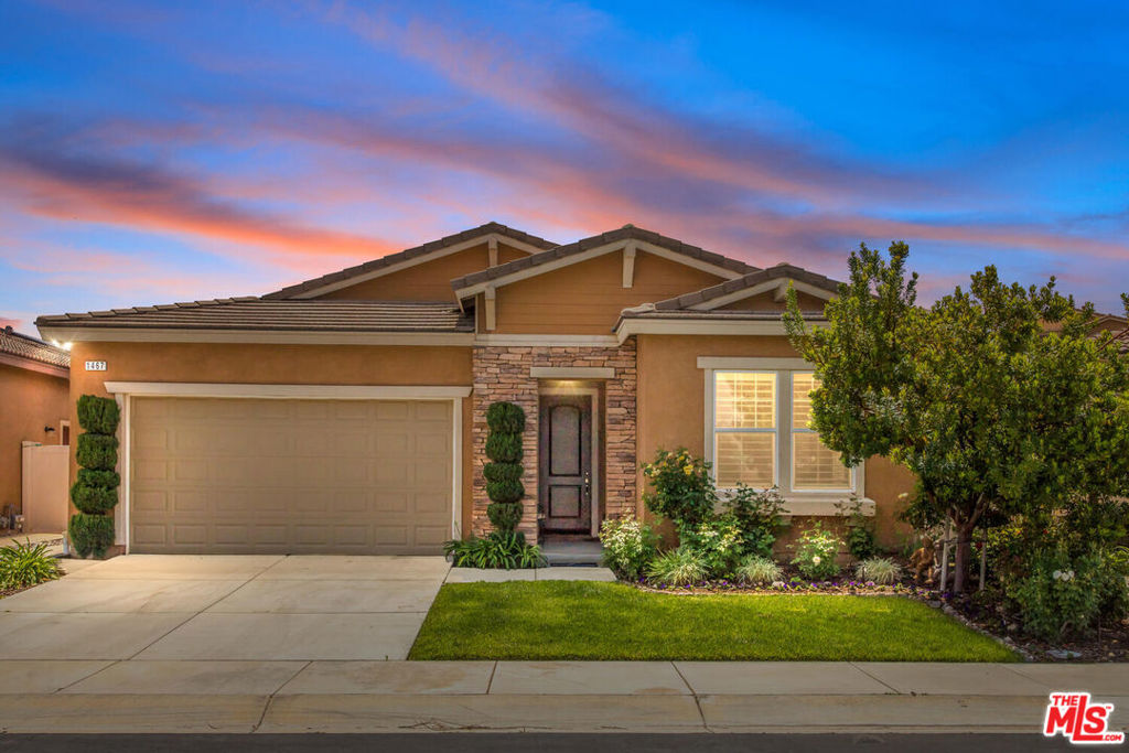 Photo of 1467 PETERS CANYON Parkway, Beaumont, CA 92223