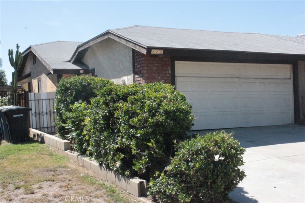 Photo of 832 Oriole Court, Lake Elsinore, CA 92530