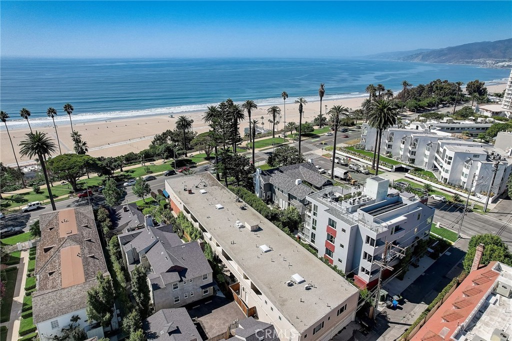 413 Ocean Avenue, Santa Monica, California image 6