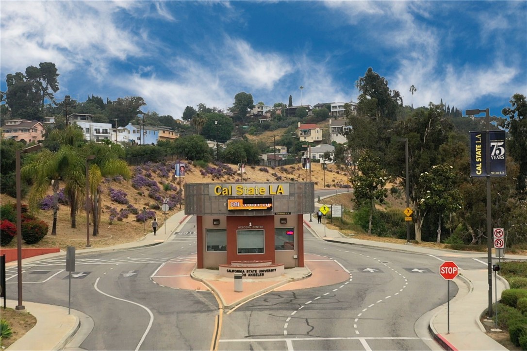 2033 Barnett Road, Los Angeles, California image 3