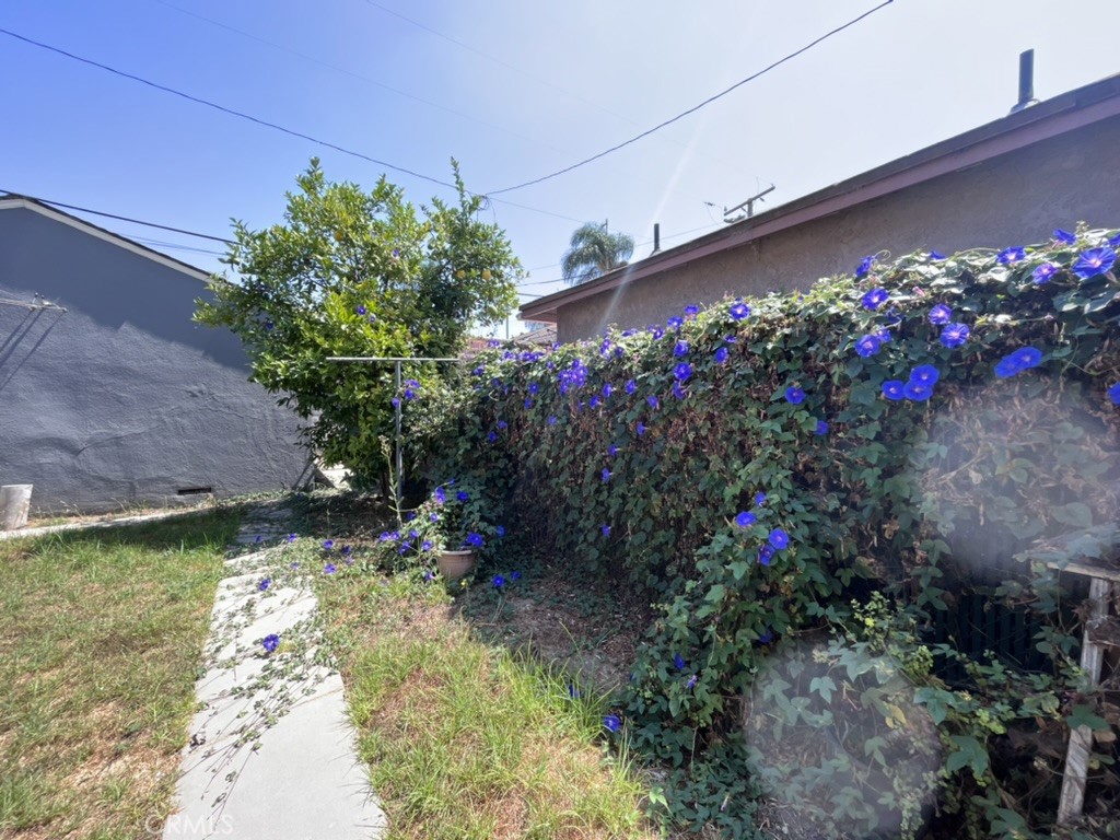 8416 Byrd Avenue, Inglewood, California image 8