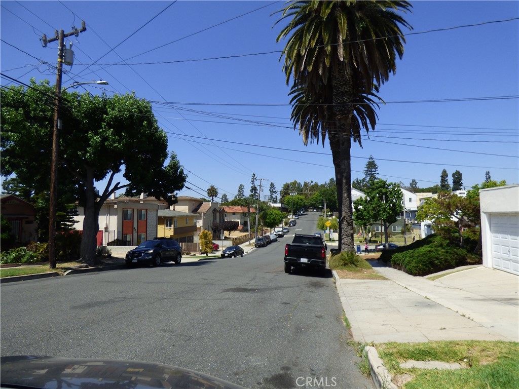 609 E Queen Street, Inglewood, California image 14