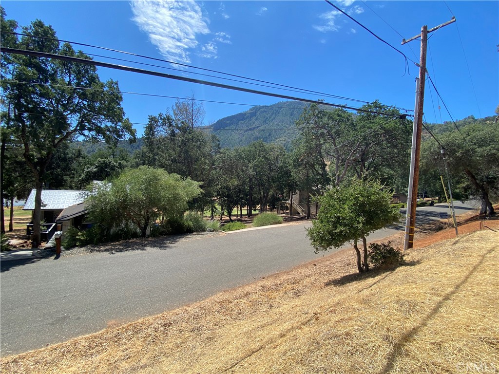2671 Greenway Drive, Kelseyville, California image 6