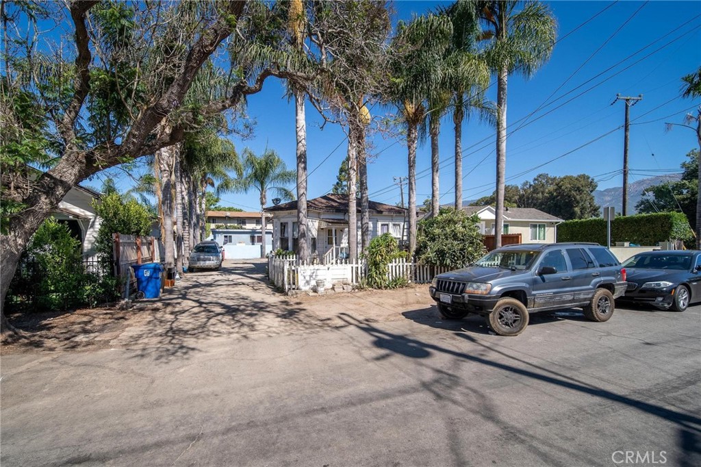 518 W Arrellaga Street, Santa Barbara, California image 6