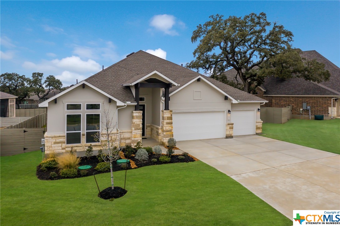 445 Chinkapin Trail, New Braunfels, Texas 78132, 4 Bedrooms Bedrooms, 8 Rooms Rooms,3 Bathrooms Bathrooms,Residential,For Sale,Chinkapin,472564