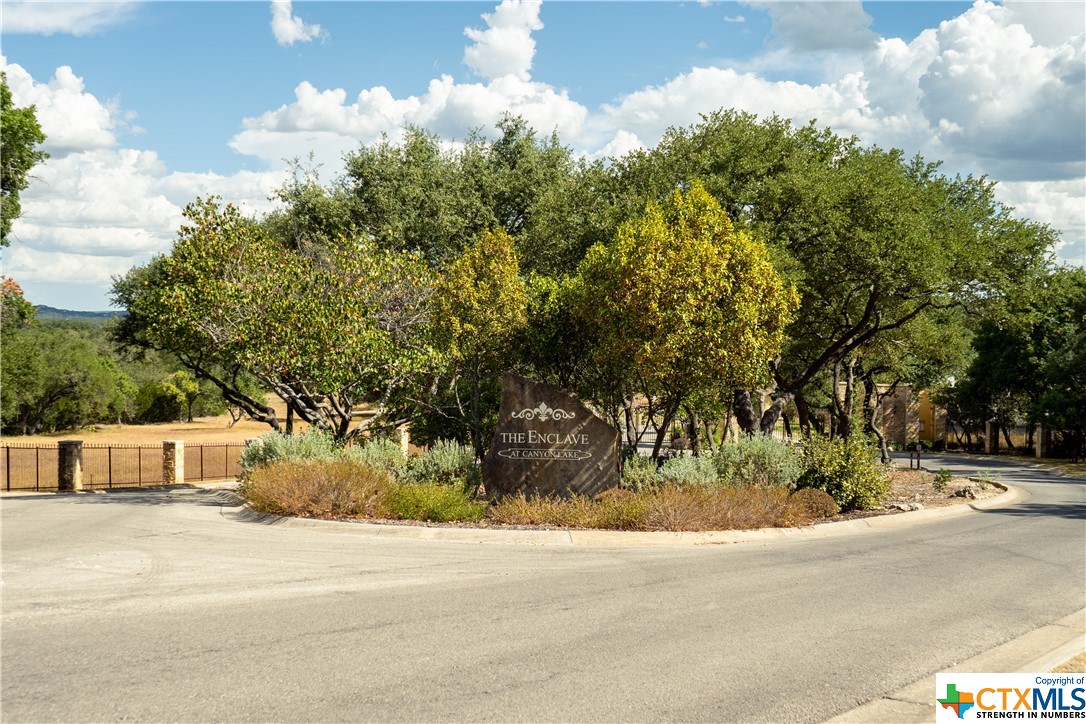 Beautiful Hill Country Entrance into this private waterfront community