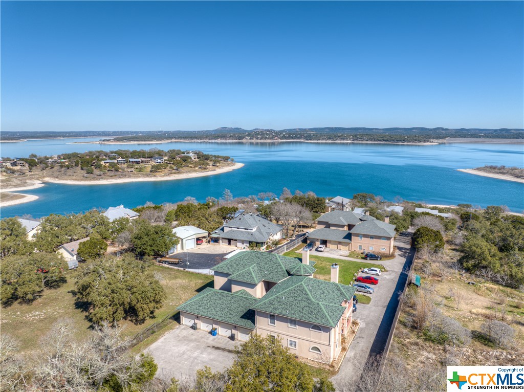 Canyon Lake views with a 2nd floor unit!