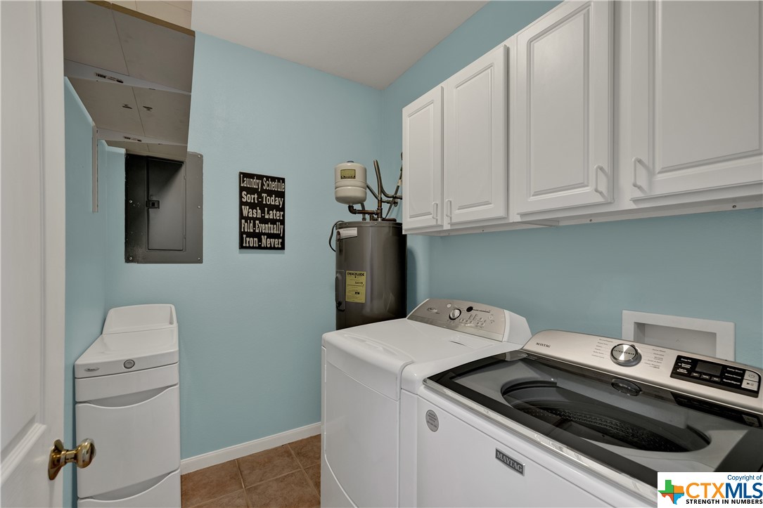 Laundry room - appliances negotiable!