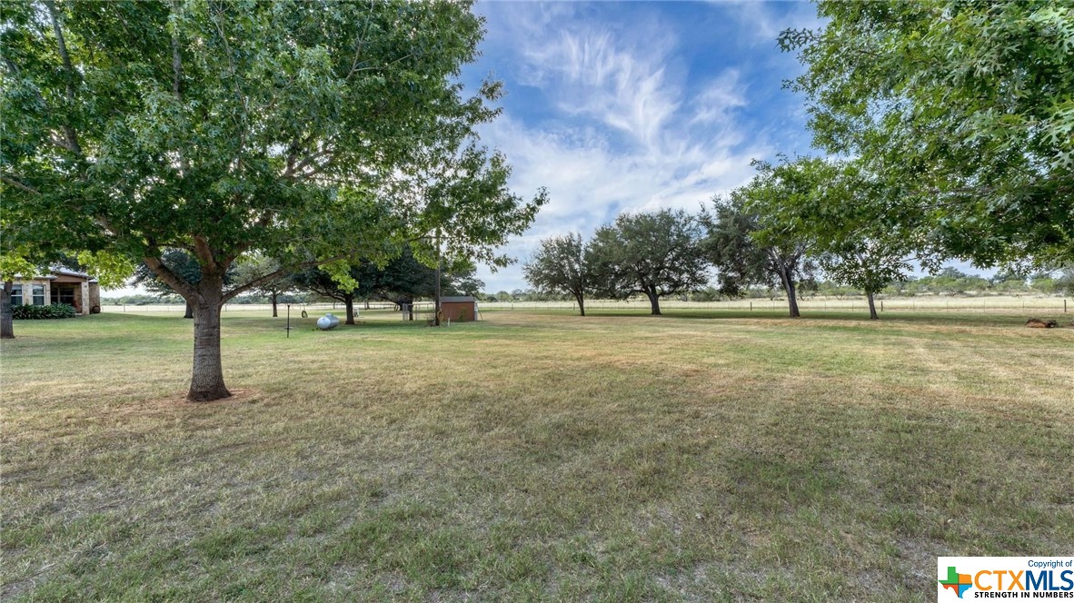 1601 County Road 467, Stockdale, Texas image 23