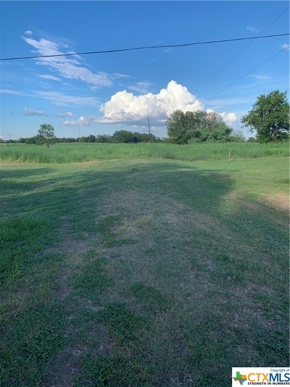 Looking for land in the city limits? Spread out a little on a 7.46 acre tract of land for sale in BEAUTIFUL Edna TX! Build your new home or MH home. 9 minute drive to Lake Texana! Seller is a licensed Real Estate Agent in the State of Texas.