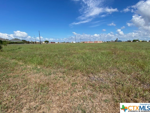 Six 25X142 City lots minutes to San Antonio Bay, walking path, lighted fishing pier and local restaurants. Seadrift is golf cart and buggy friendly and is a popular fishing and duck-hunting area. Electricity and City water is available, no sewer currently available, check with City for cost to install. Take a drive to Seadrift and check out these lots!
