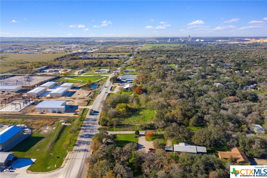 This property is perfectly positioned just 1/2 Mile off I-35, fronting Hunter Road from the intersection with Posey Road to the hard corner at Quail Run Drive. Development is ongoing throughout the area - with multiple multi-family and single family construction sites within a few miles. The facility features 96 rentable storage units, a 928 square-foot office facility, 11,800 square-foot self-storage facility with climate control options and dozens of rentable outdoor spaces for boats and RVs. There is a long standing tenant on the premises renting the office and surface parking. Opportunities to add value and increase cash flow abound. Co-listed with David Abrahams