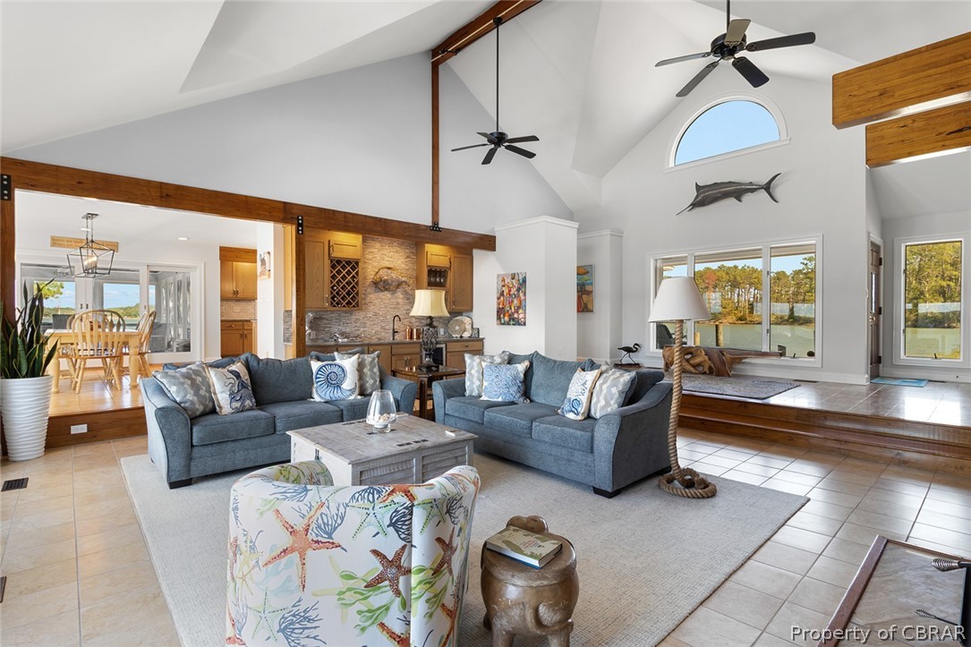 Vaulted ceiling & water views all around