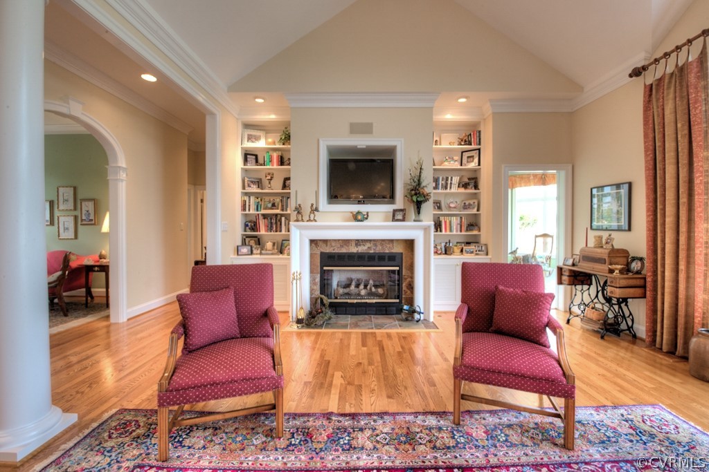 Warm and inviting family room w/fireplace.