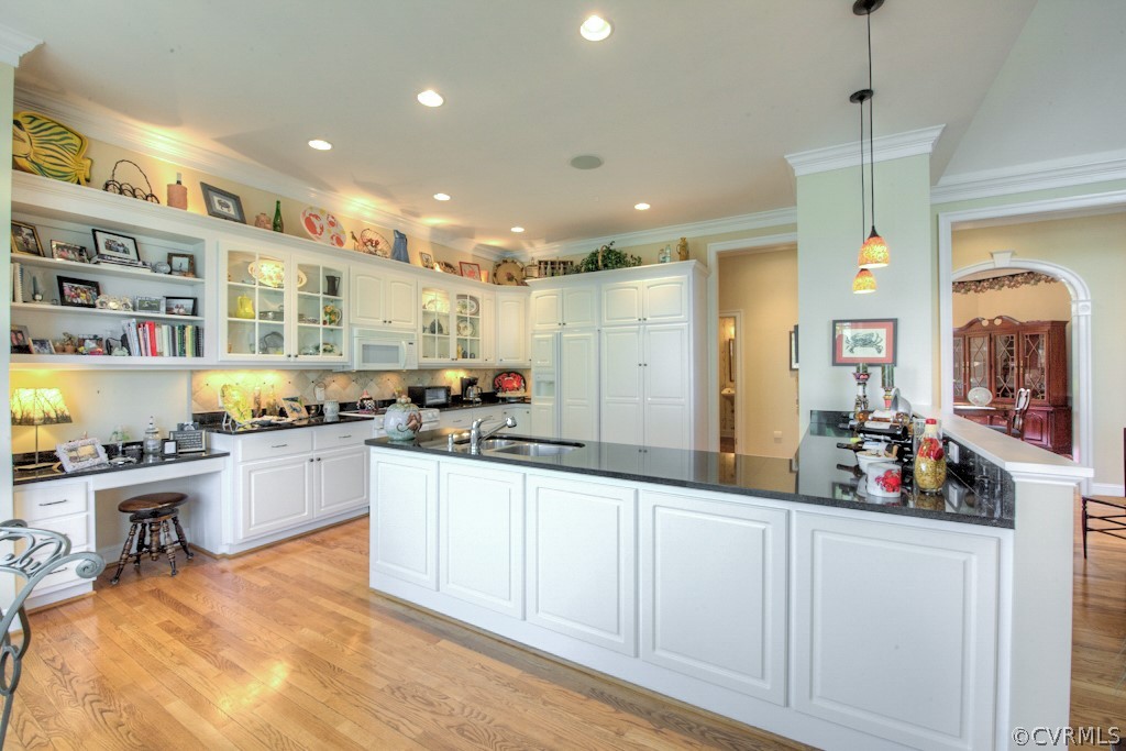 Amazing kitchen, lots of counter top space, storage, dining area & more. Beautiful views!