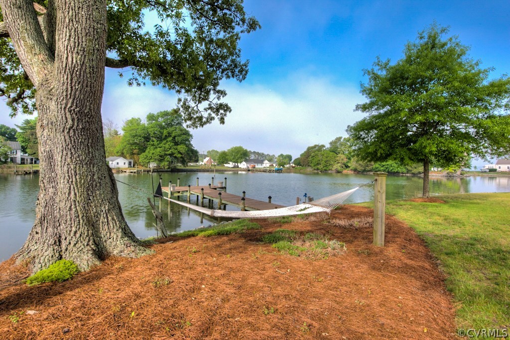 Relax and enjoy the view! Private dock. And private boat slip is also included for your enjoyment - just minutes away!