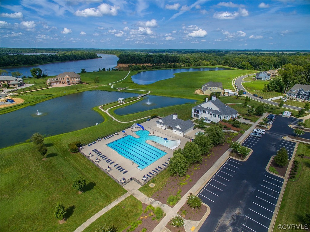 Enjoy all of the amazing amenities Twin Rivers at Meadowville has to offer including pool, clubhouse, exercise room, kiddie pool, and dock with James River access!