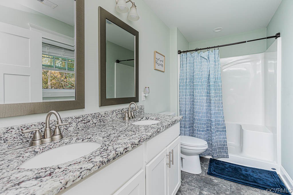 En Suite Bath w/ Granite, Double Sink, Shower