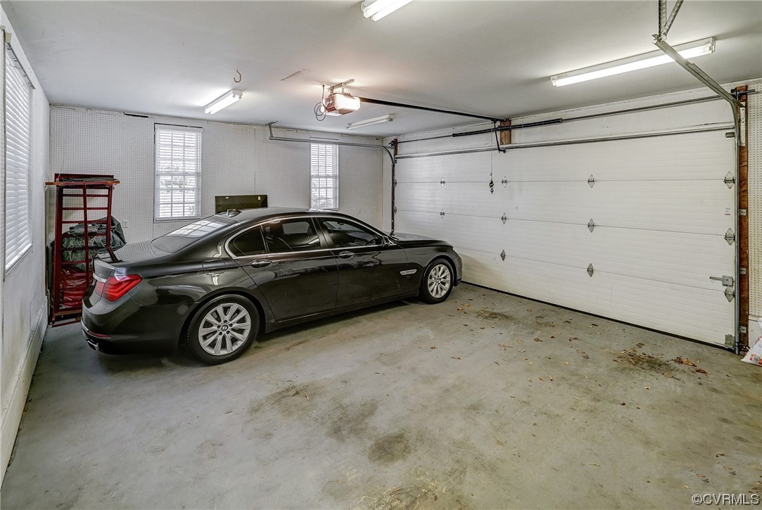 2 car garage with windows