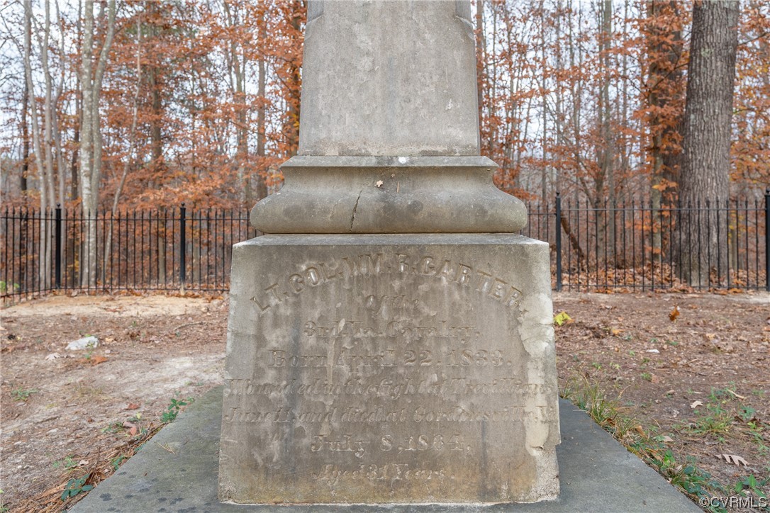 Inscription on the obelisk marker of Colonel William Carter