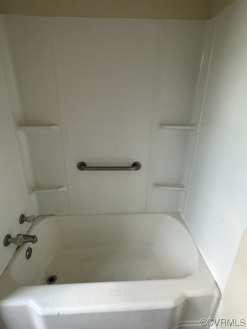 Bathroom with washtub / shower combination