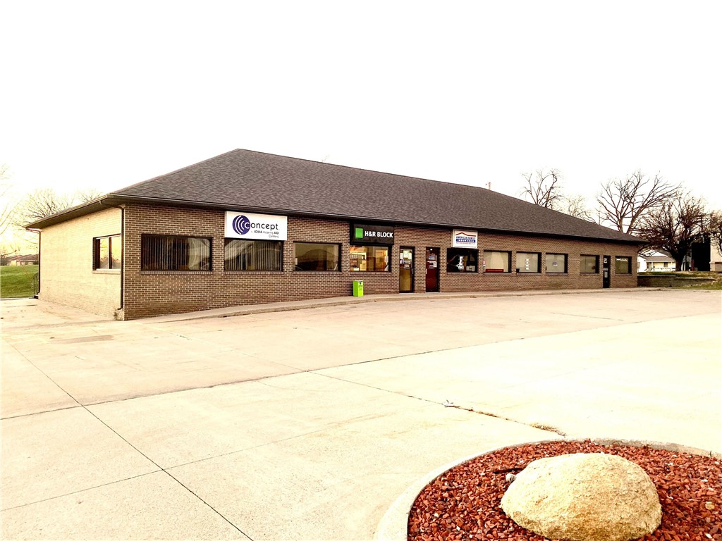 215 West Street, Grinnell, Iowa 50112, ,Commercial Sale,For Sale,West,647003