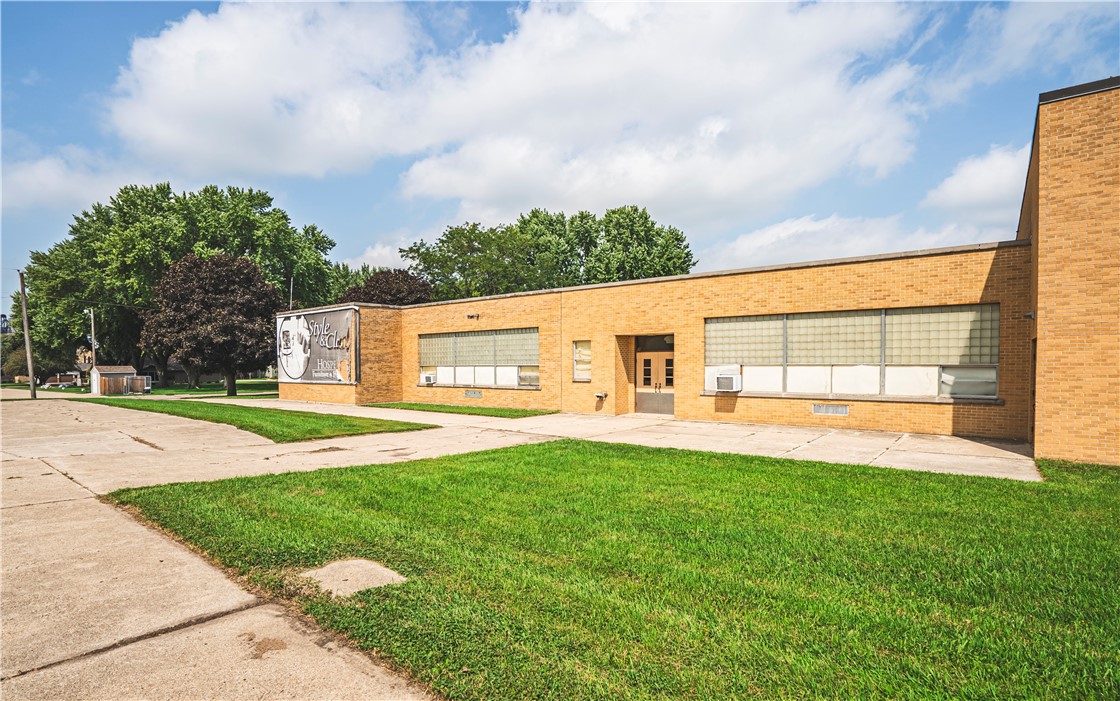 104 6th Avenue, Other, Iowa 51238, ,Commercial Sale,For Sale,6th,680802
