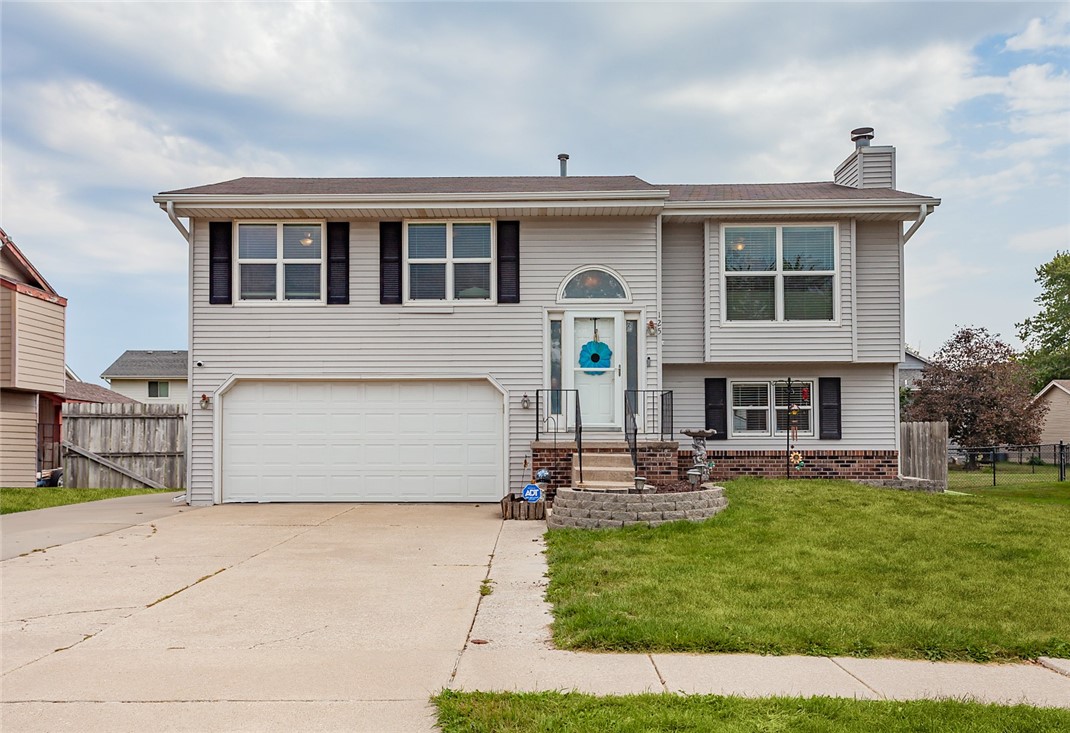 125 3rd Street, Waukee, Iowa 50263, 3 Bedrooms Bedrooms, ,1 BathroomBathrooms,Residential,For Sale,3rd,686235
