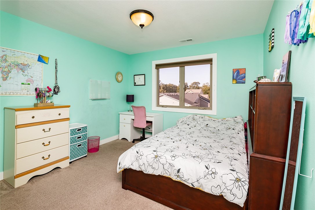 5812 Pine Court, Iowa 50131, 5 Bedrooms Bedrooms, ,3 BathroomsBathrooms,Residential,For Sale,Pine,593572