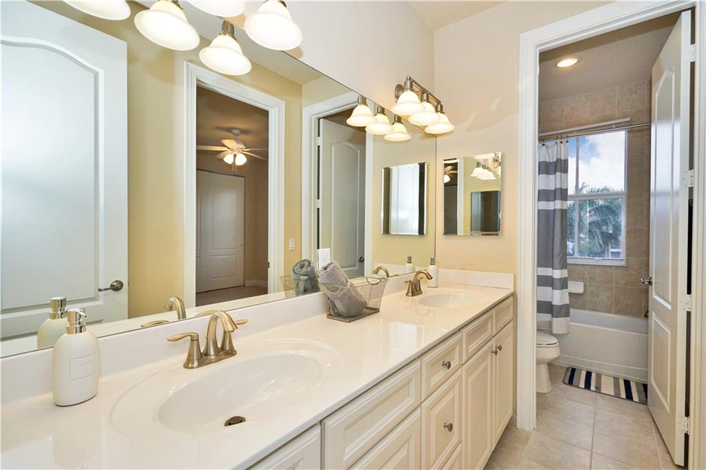 10091 Lake Vista Court