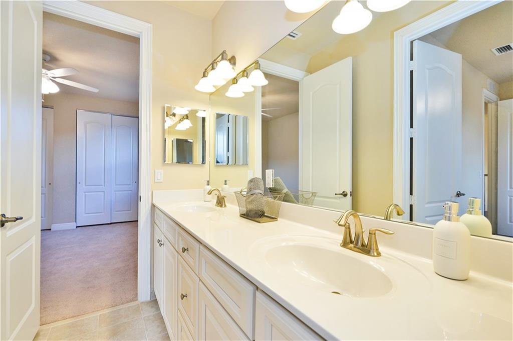 10091 Lake Vista Court