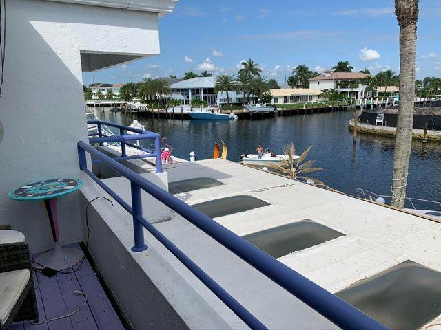 Unique waterfront 3 bed, 2 bath apartment located in desirable Lighthouse Point. Second floor property with private entrance and stairs leading to main floor. Tastefully furnished and PET FRIENDLY! Brand new, modern kitchen with marble counters and SS appliances. Shared washer/dryer, pool, barbeque and dock area. Stunning South Grand Canal Intracoastal views nestled amongst luxury homes and incredible yachts! Annual AND seasonal rentals available! Non-smokers ONLY! Executive person resides in the home, looking for the same in a tenant. Boat dock is available for rent! Close to beaches, International Fishing Pier, Pompano Pier and restaurants, I-95, churches and more! Apartment is located above private, whimsical home!