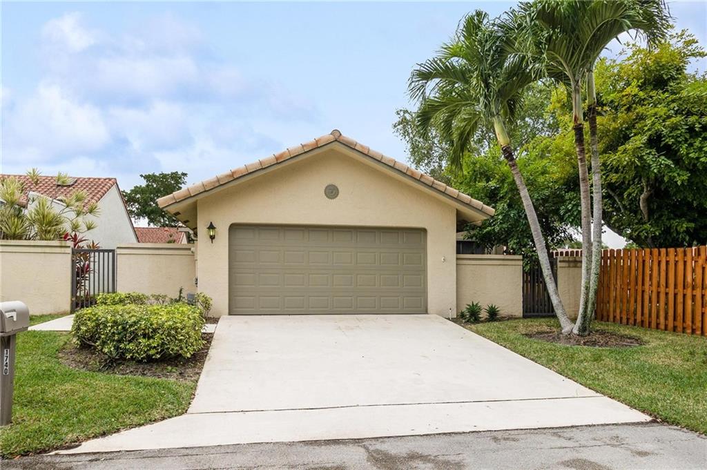 1740 NW 21st Ct, Delray Beach, FL 33445