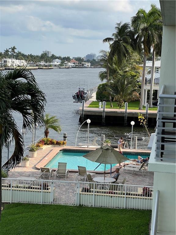 WHAT A VIEW OF THE INTRACOASTAL WATERWAY FROM THIS 1/1 UPDATED (AND NEW WOOD FLOORING THROUGHOUT).  THE BUILDING HAS GONE THROUGH MANY IMPROVEMENTS INCLUDING 40 YEAR INSPECTIONS/REPAIRS.  NICE AMMINITIES INCLUDING INTRACOASTAL FRONT POOL AND EXCERCISE ROOM.
NOTE:  The owner will replace the bathroom vanity and the Dishwasher prior to move in.